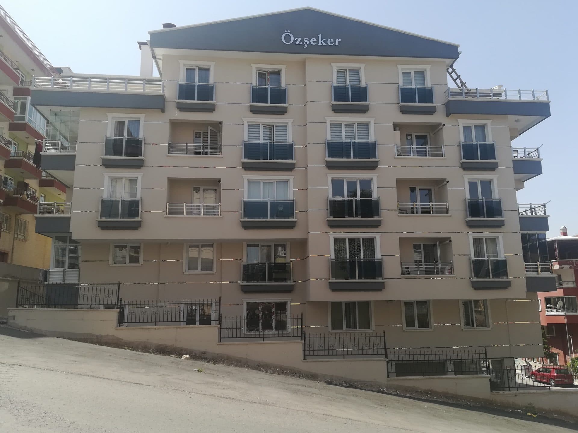 Necip Bey Apartmanı